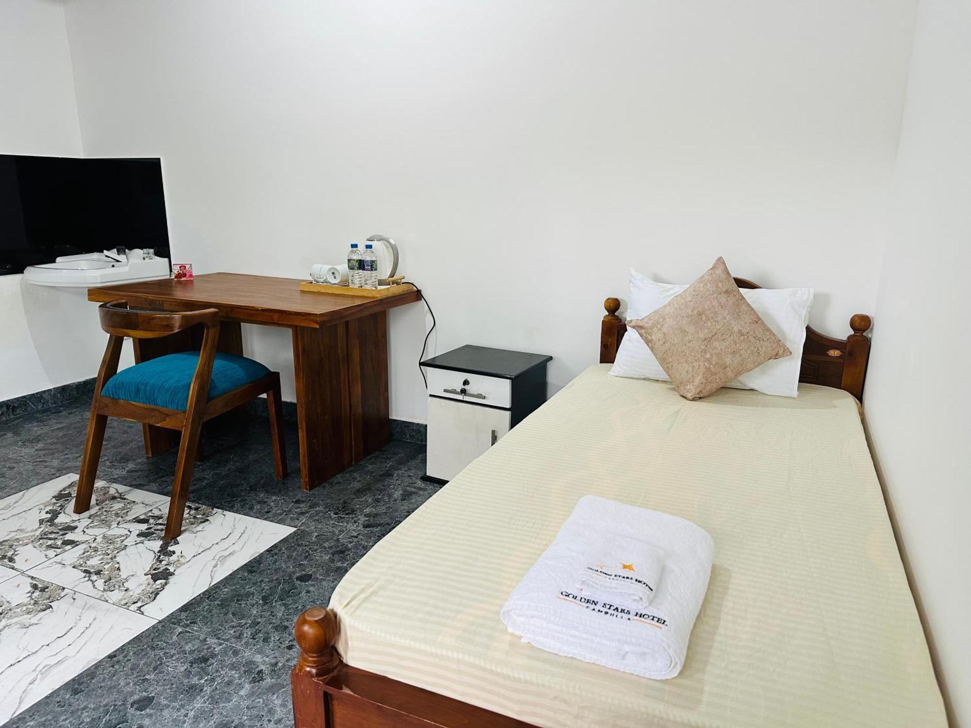 Golden Stars Hotel דמבולה מראה חיצוני תמונה