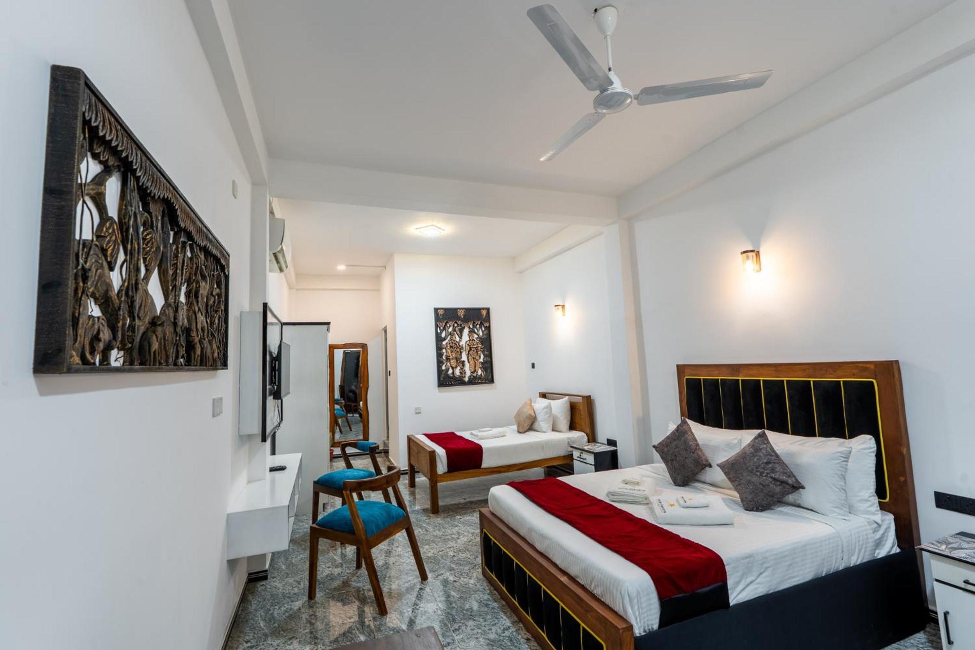 Golden Stars Hotel דמבולה מראה חיצוני תמונה