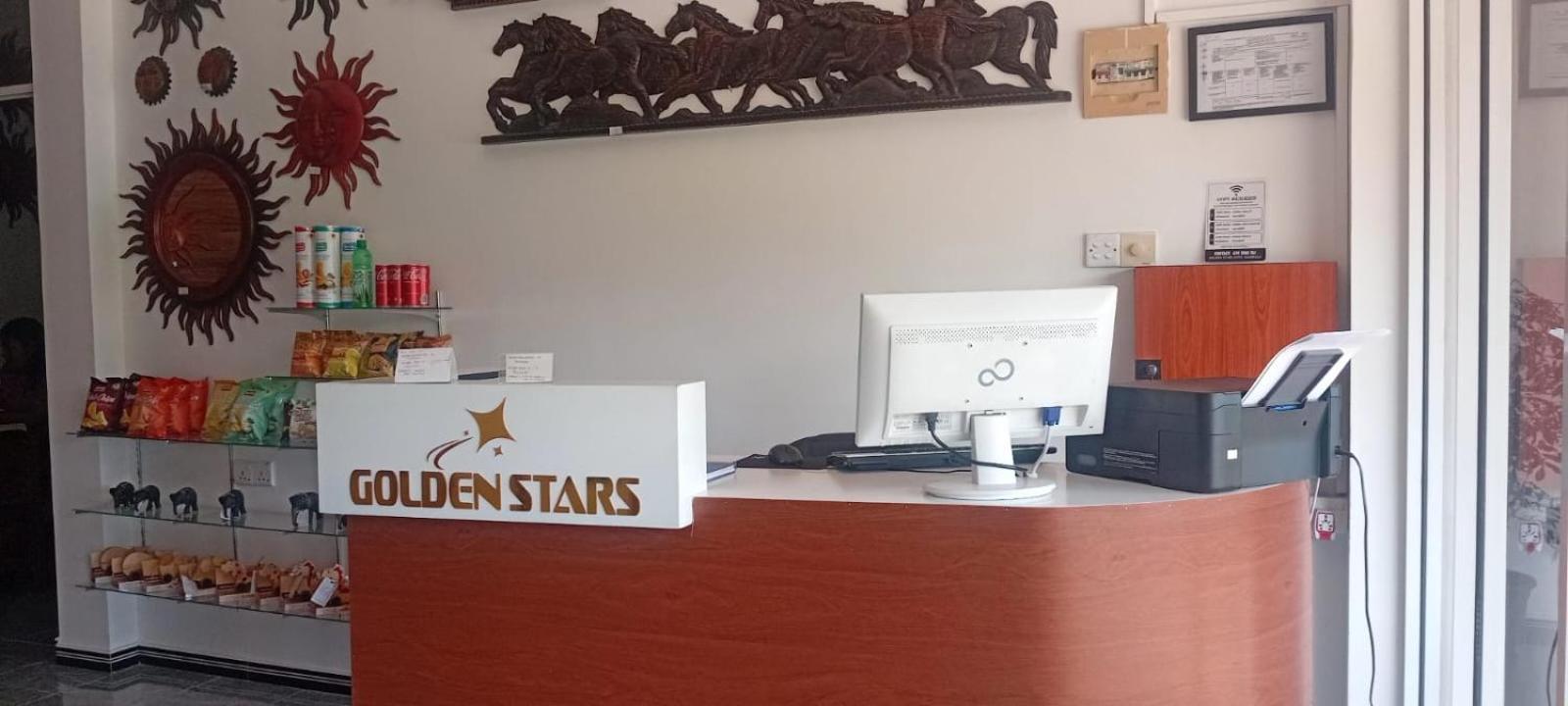 Golden Stars Hotel דמבולה מראה חיצוני תמונה